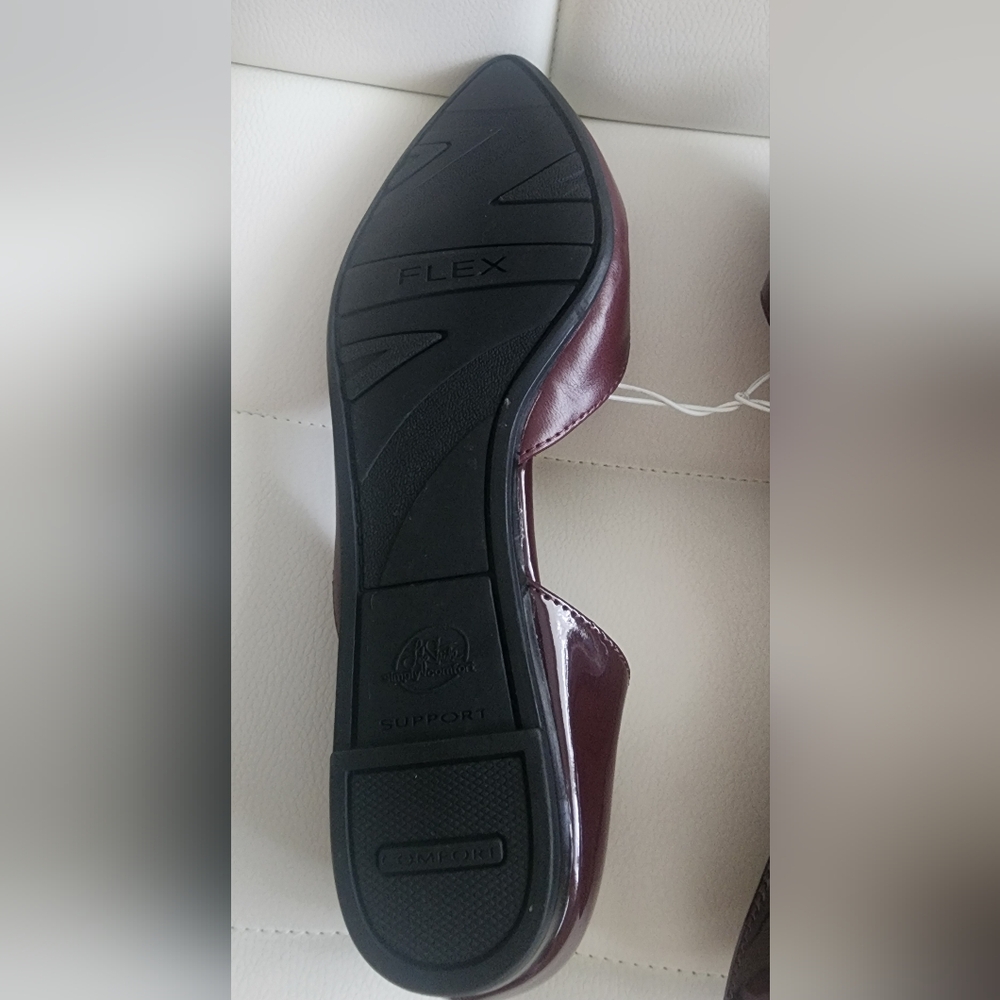 New Withot Box Life Stride Burgundy Flats, Size 6.5. - Picture 5 of 8